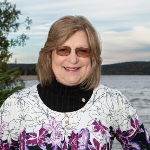 Photograph of Liz Talian Clarke Photograph of Liz Talian Clarke